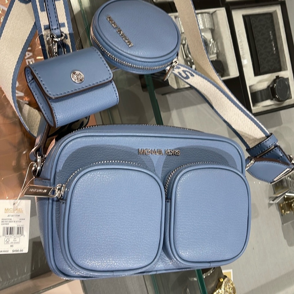 Michael Kors Jet Set Md Leather Crossbody Bag with Case for Apple Airpods Pro® - Picture 7 of 16